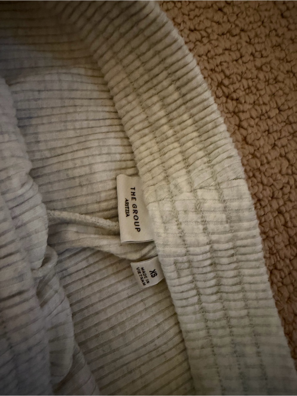 Never Worn Aritzia Cream Ribbed Lounge Pants - Picture 3 of 4